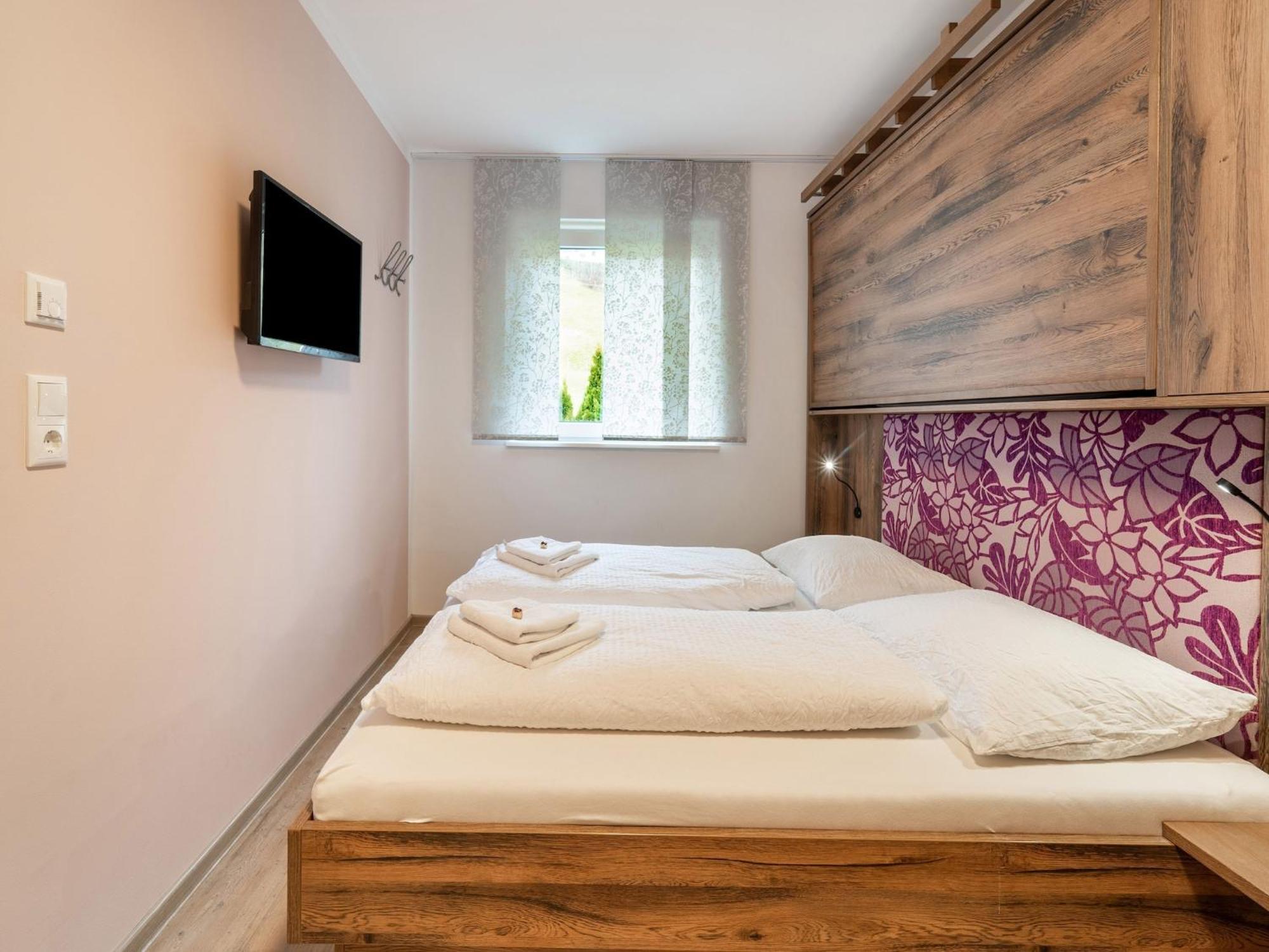 Large Apartment In Sankt Georgen With Balcony Furstau Luaran gambar